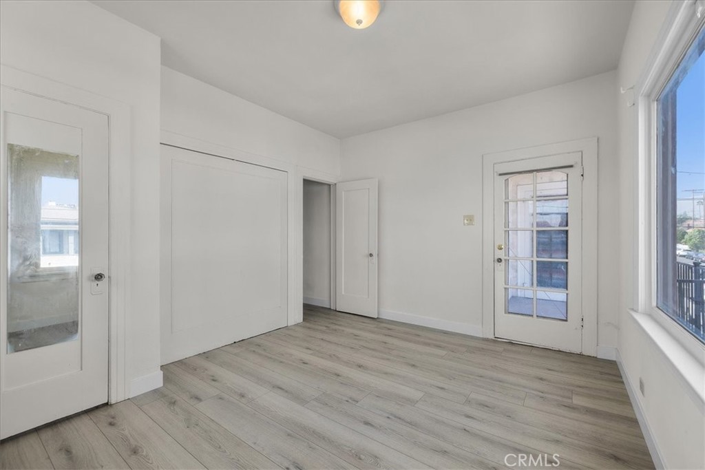 675 W 11th Street Property Photo 9