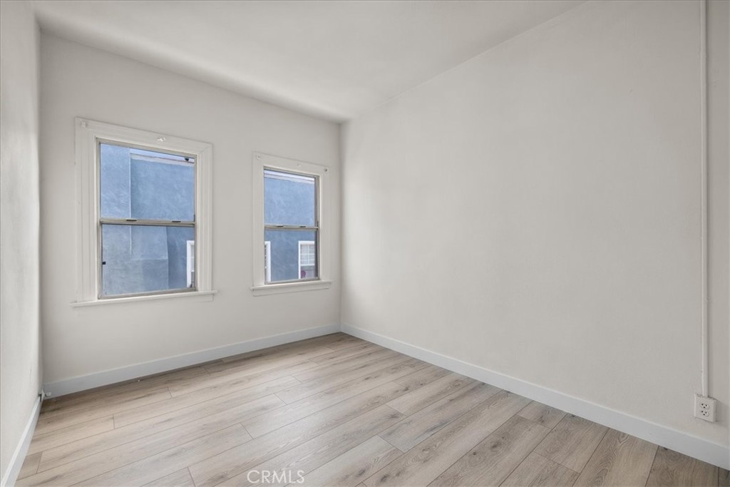 675 W 11th Street Property Photo 10
