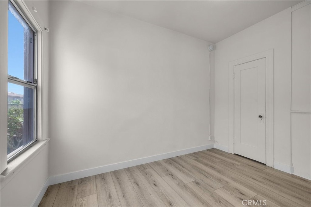 675 W 11th Street Property Photo 11