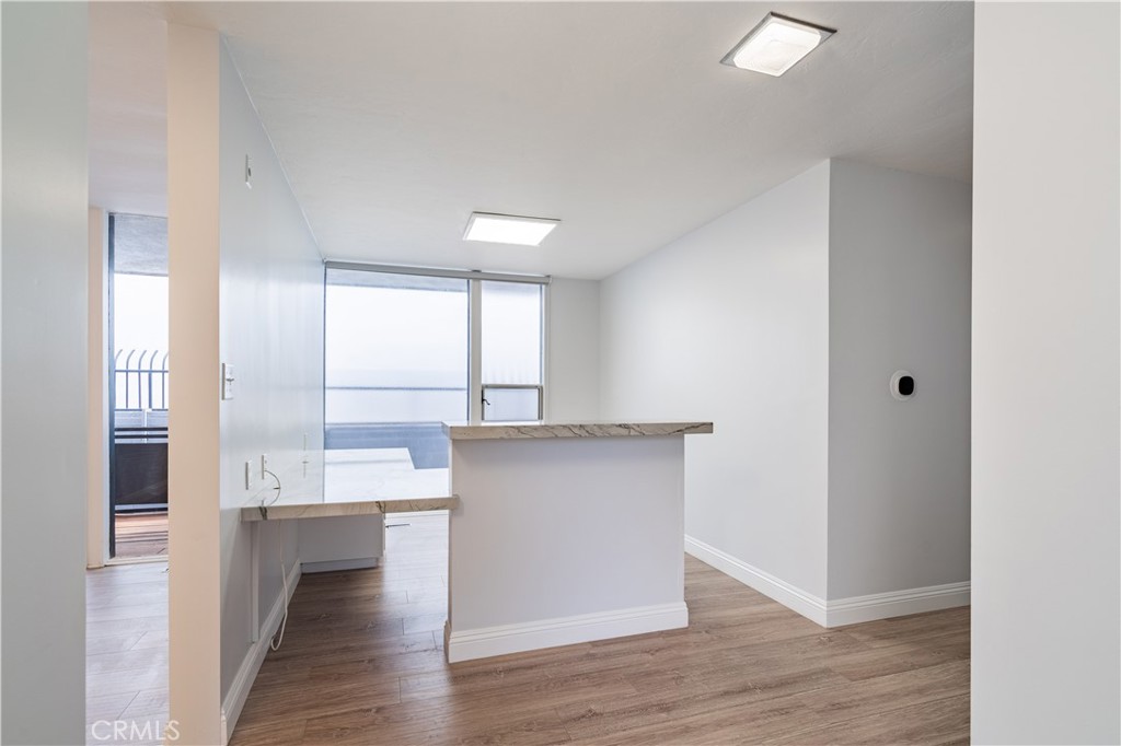 739 W 9th Street Property Photo 4