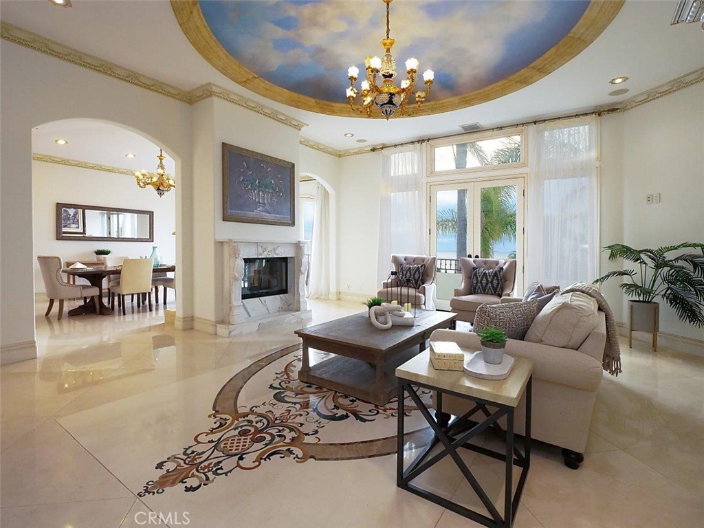 30150 Palos Verdes Drive W Property Photo 7