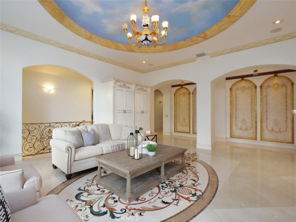 30150 Palos Verdes Drive W Property Photo 9