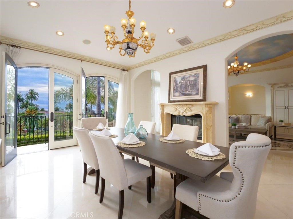 30150 Palos Verdes Drive W Property Photo 11