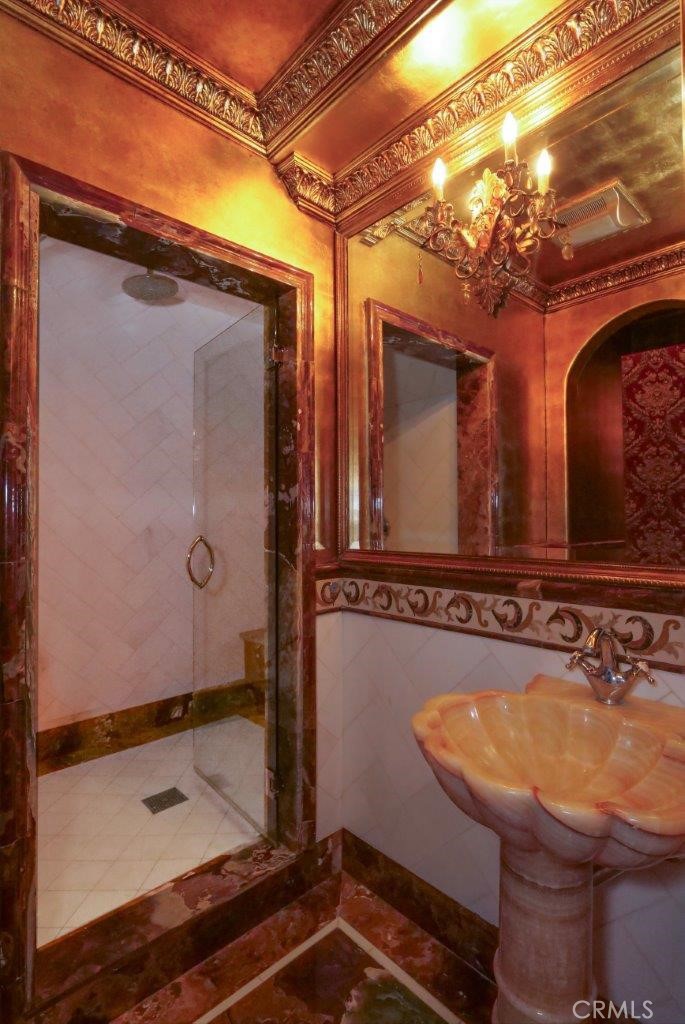 30150 Palos Verdes Drive W Property Photo 23