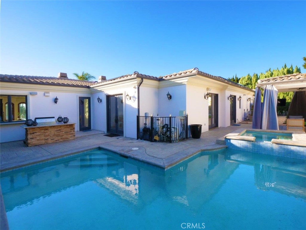 30150 Palos Verdes Drive W Property Photo 42