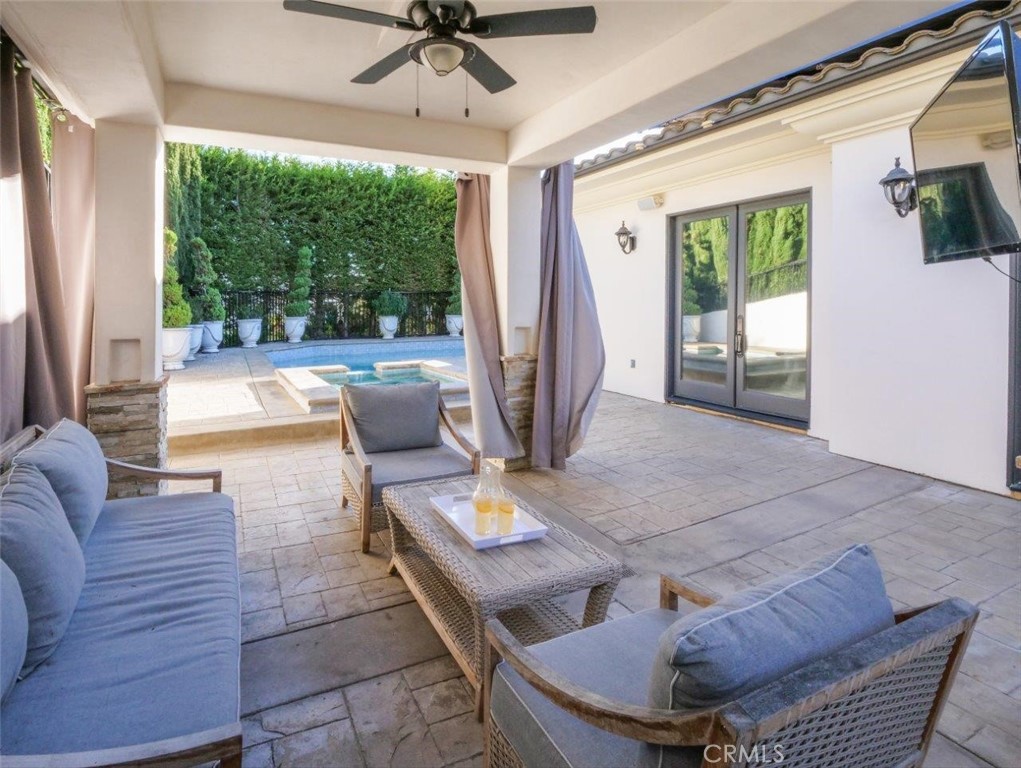 30150 Palos Verdes Drive W Property Photo 43
