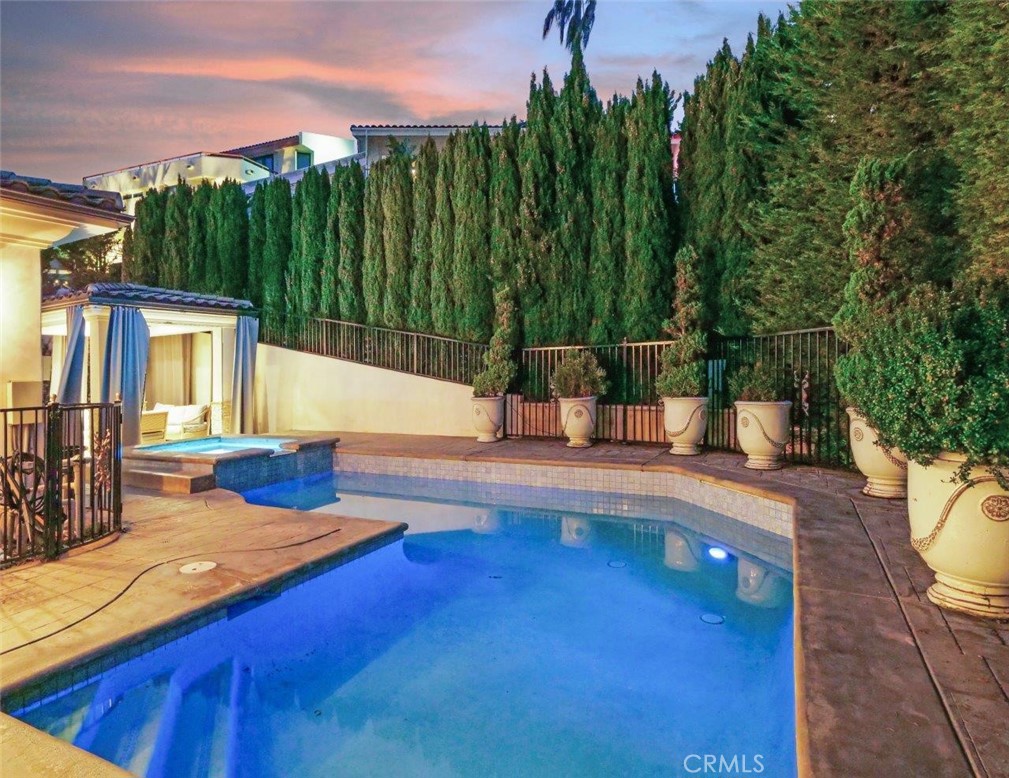 30150 Palos Verdes Drive W Property Photo 46