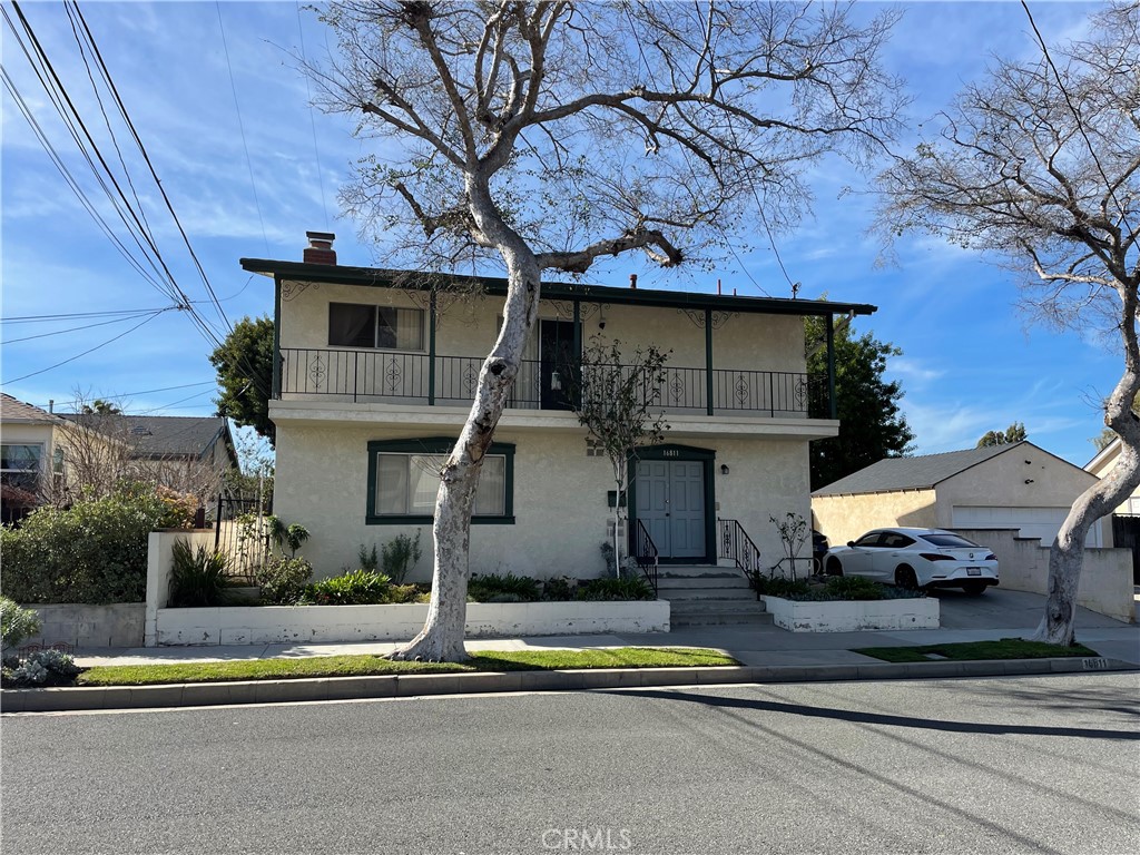 16811 Freeman Avenue Property Photo