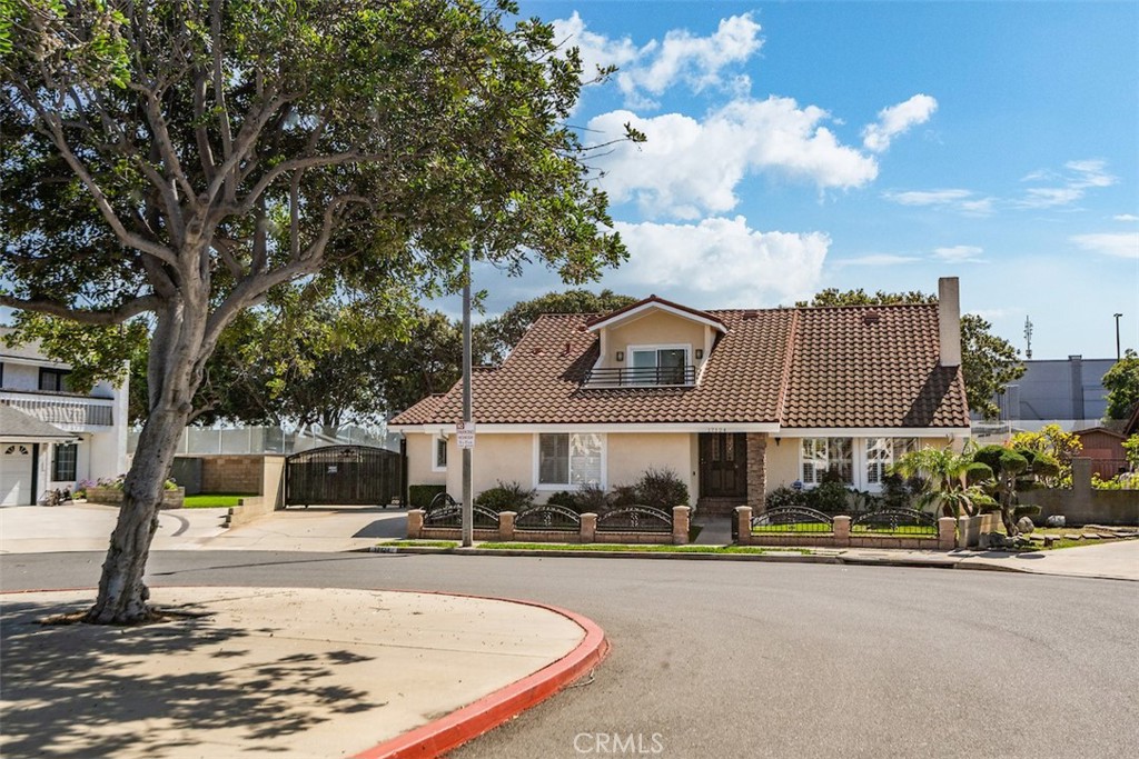 17124 Steven Street Property Photo