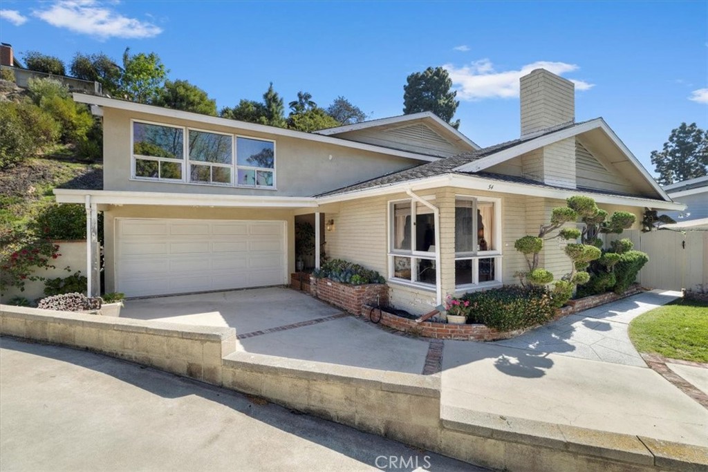 54 Encanto Drive Property Photo
