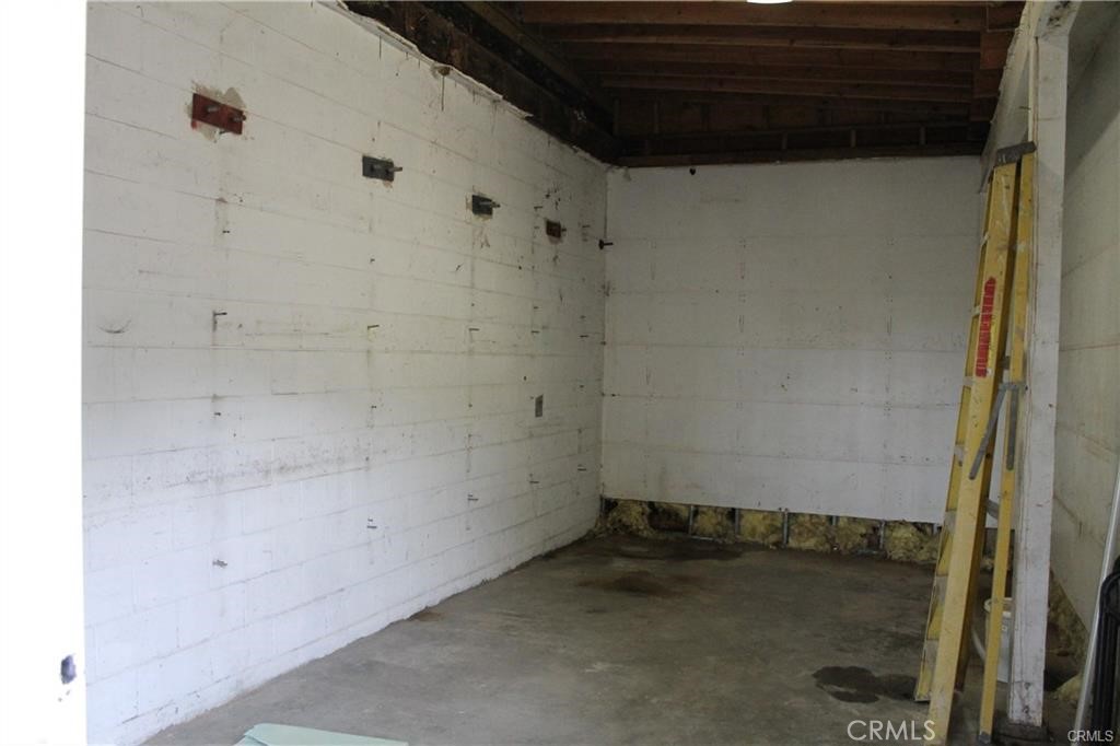 661 N Pacific Avenue Property Photo 27