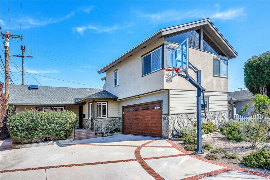 South Real Estate Listings Main Image
