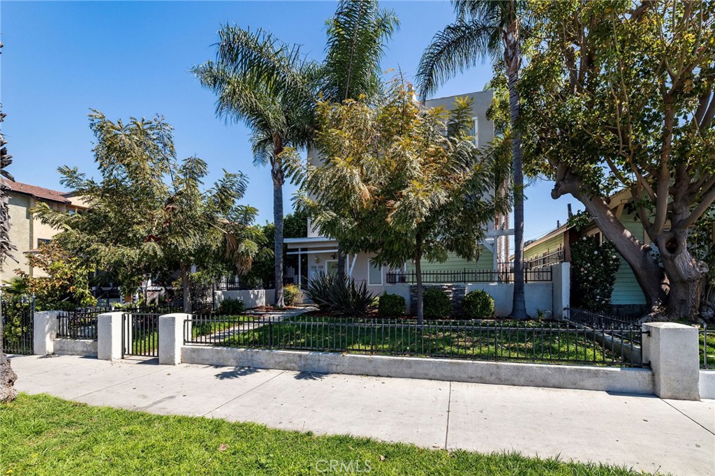 1128 Pacific Avenue Property Photo
