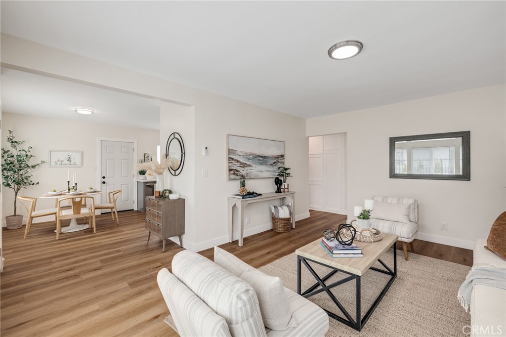 13933 Doty Property Photo 5