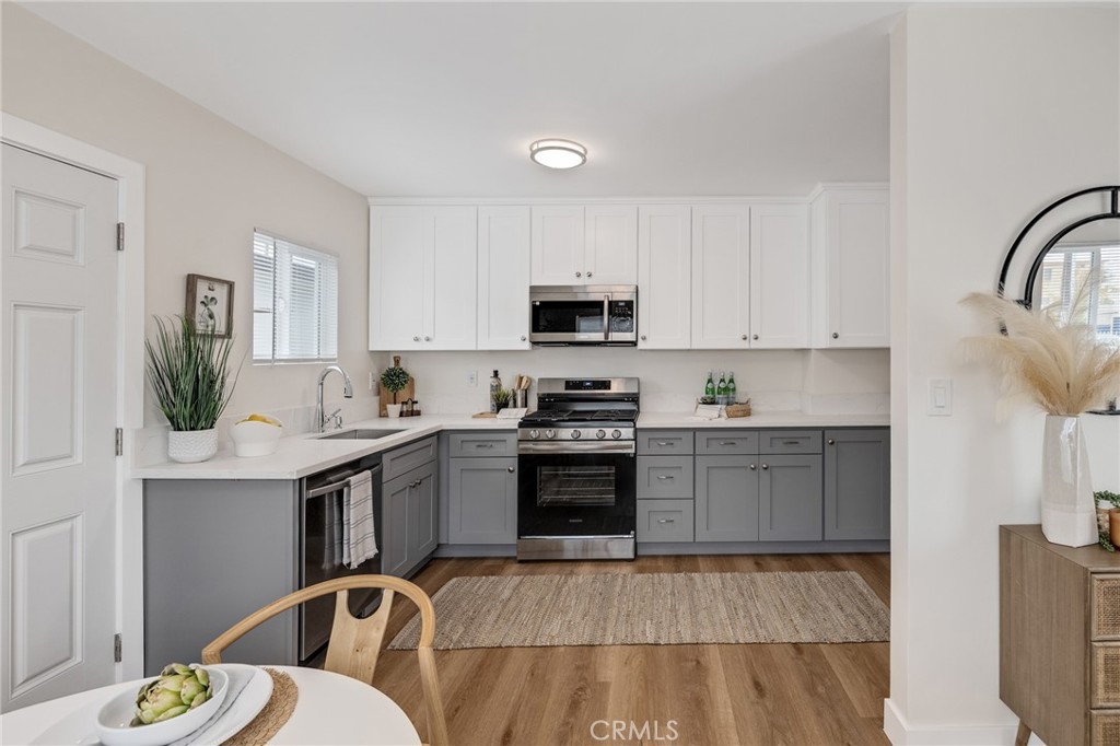 13933 Doty Property Photo 13