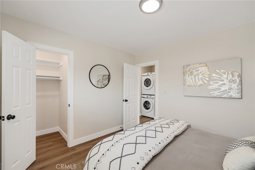 13933 Doty Property Photo 29