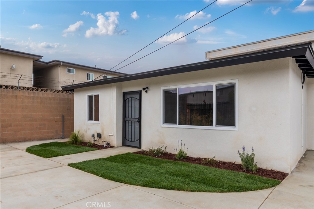 13933 Doty Property Photo 30