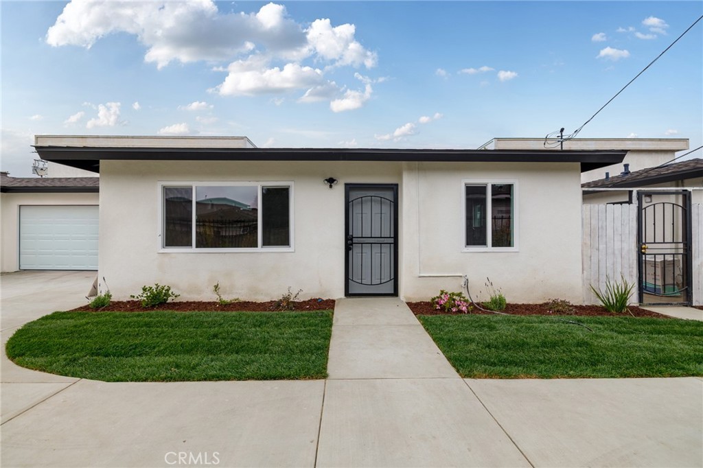13933 Doty Property Photo 31