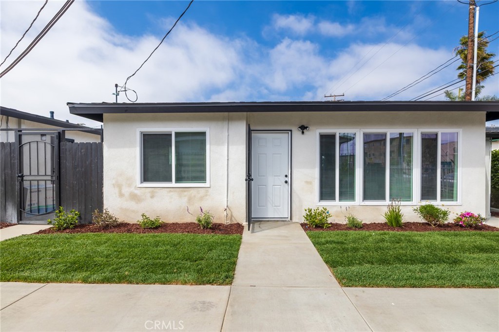 13933 Doty Property Photo 35