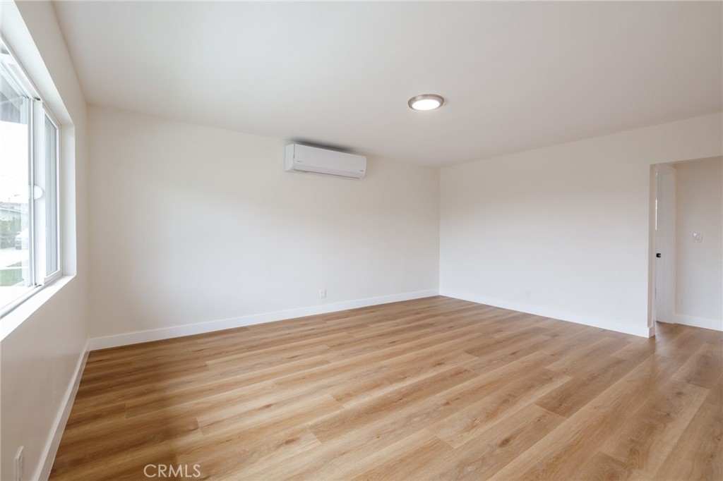 13933 Doty Property Photo 39