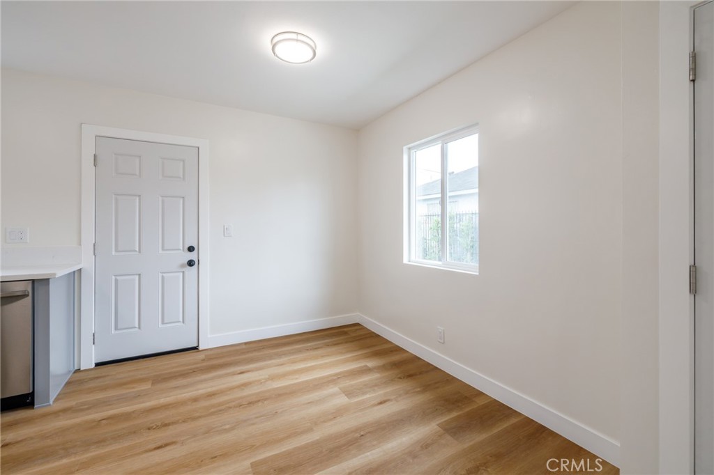 13933 Doty Property Photo 43