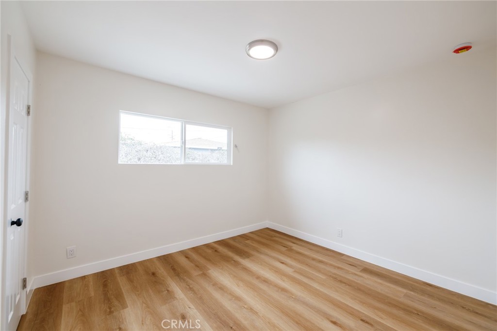 13933 Doty Property Photo 48