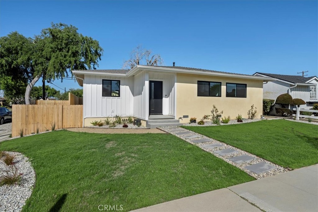 1323 Hickory Avenue Property Photo