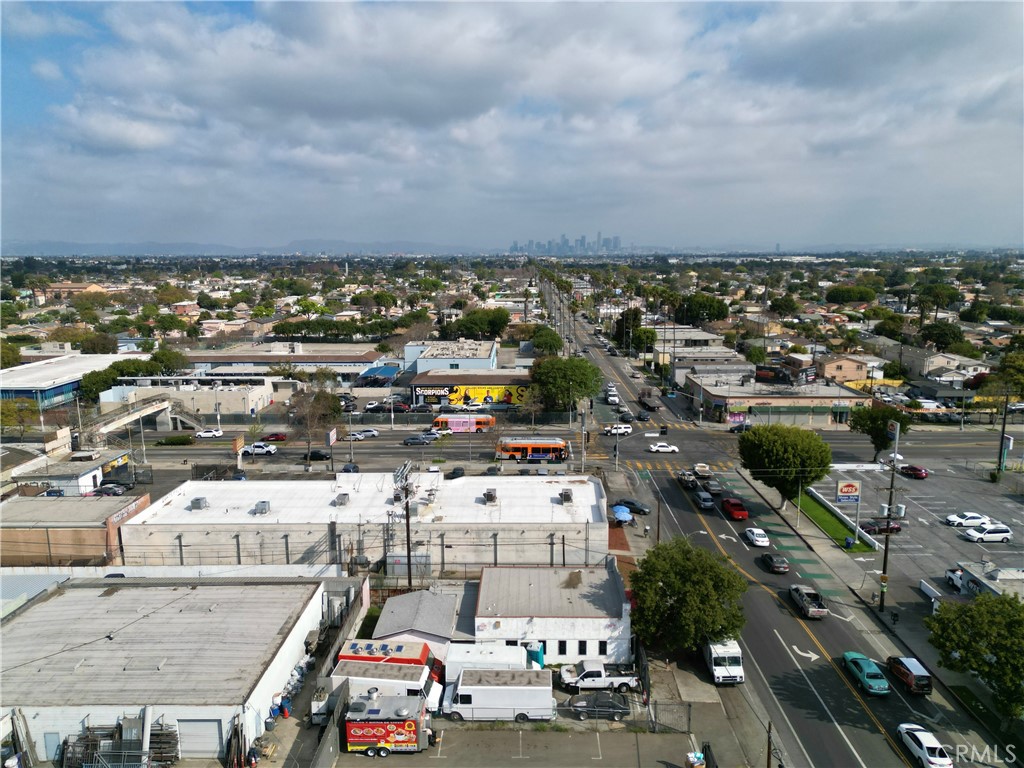 8619 Avalon Boulevard Property Photo 7