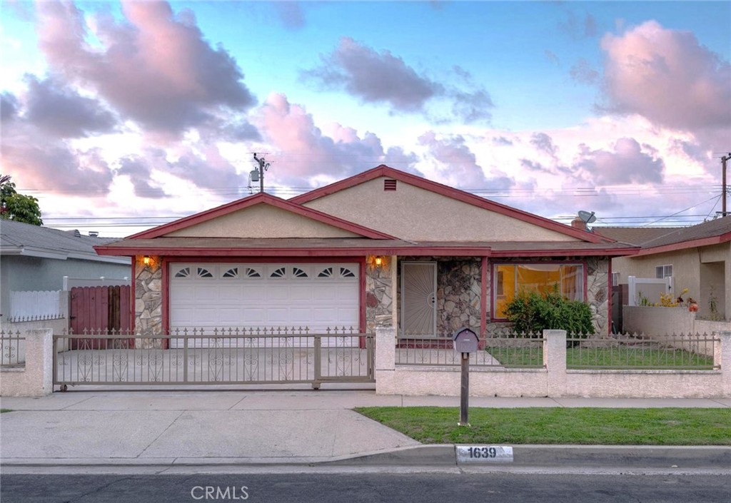 1639 E 215th Place Property Photo