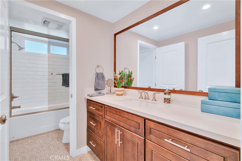 28631 Shire Oaks Drive Property Photo 21