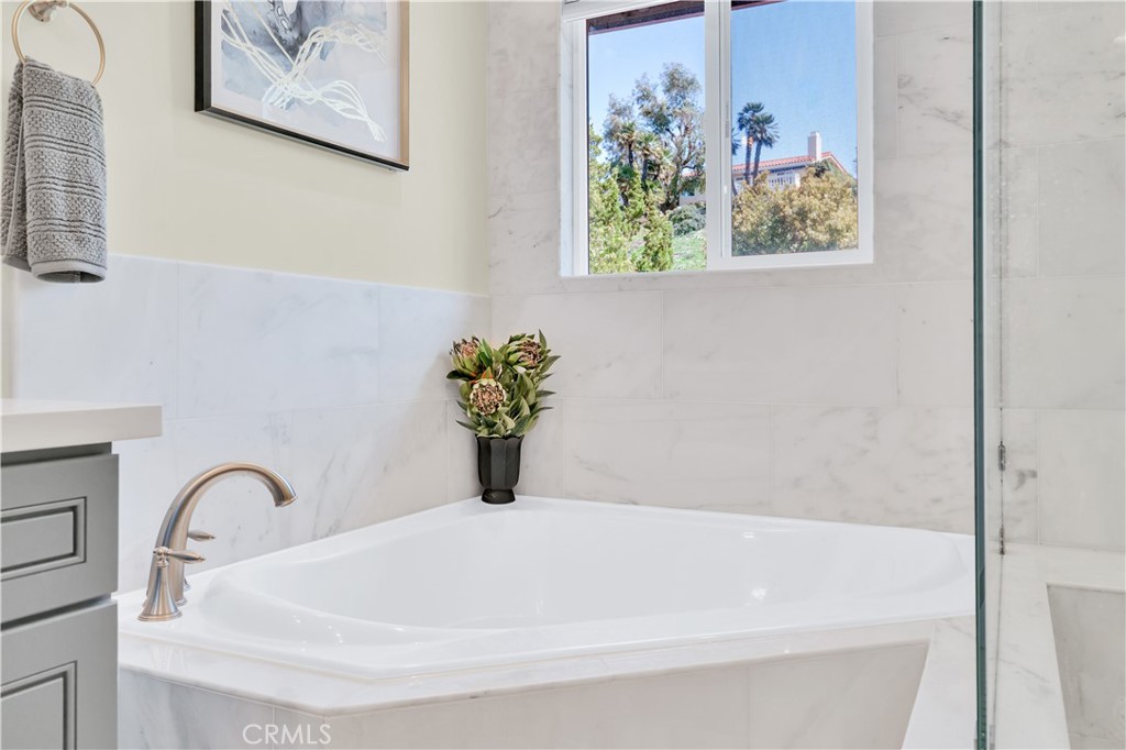 28631 Shire Oaks Drive Property Photo 43