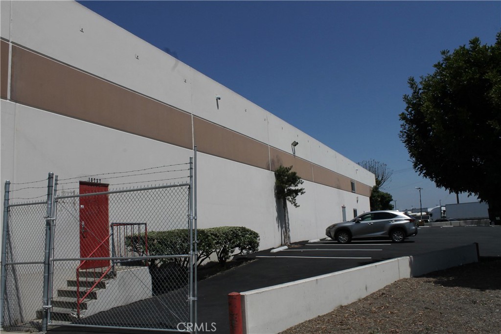 18737 S Reyes Avenue Property Photo 8