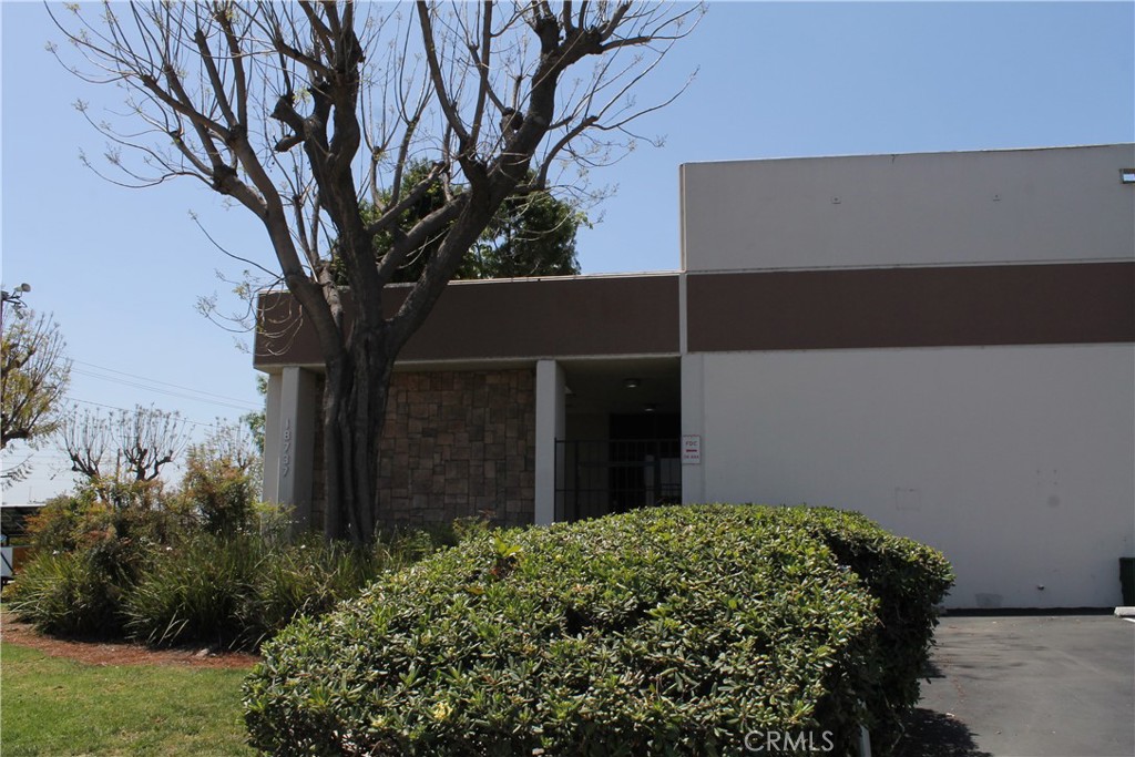 18737 S Reyes Avenue Property Photo 9