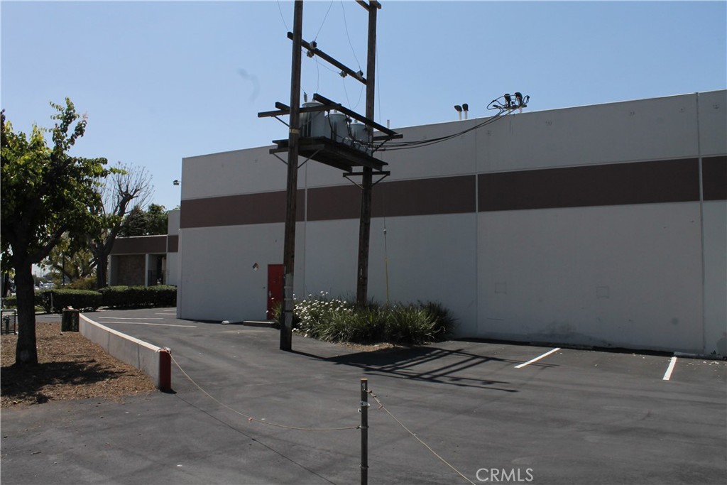 18737 S Reyes Avenue Property Photo 10