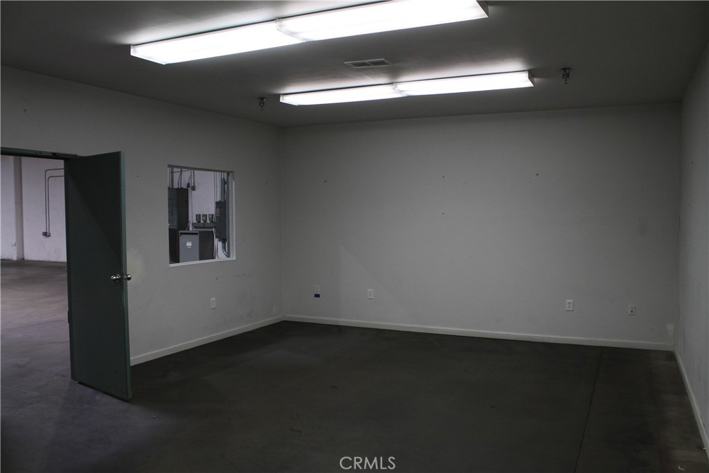 18737 S Reyes Avenue Property Photo 27