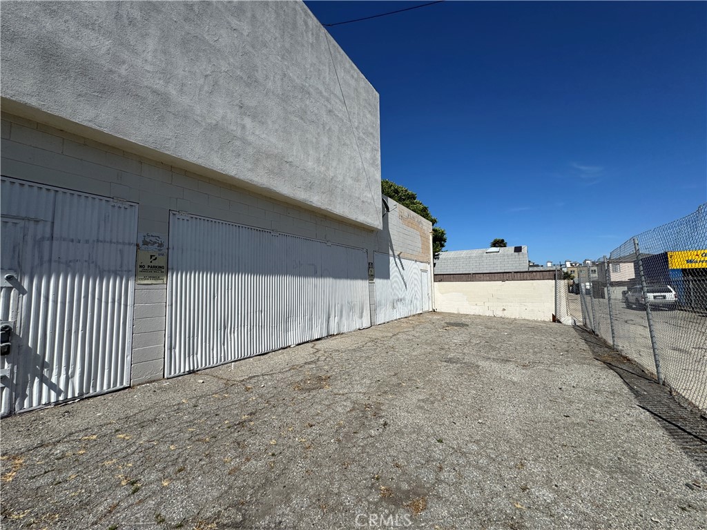 1812 S Pacific Avenue Property Photo 5