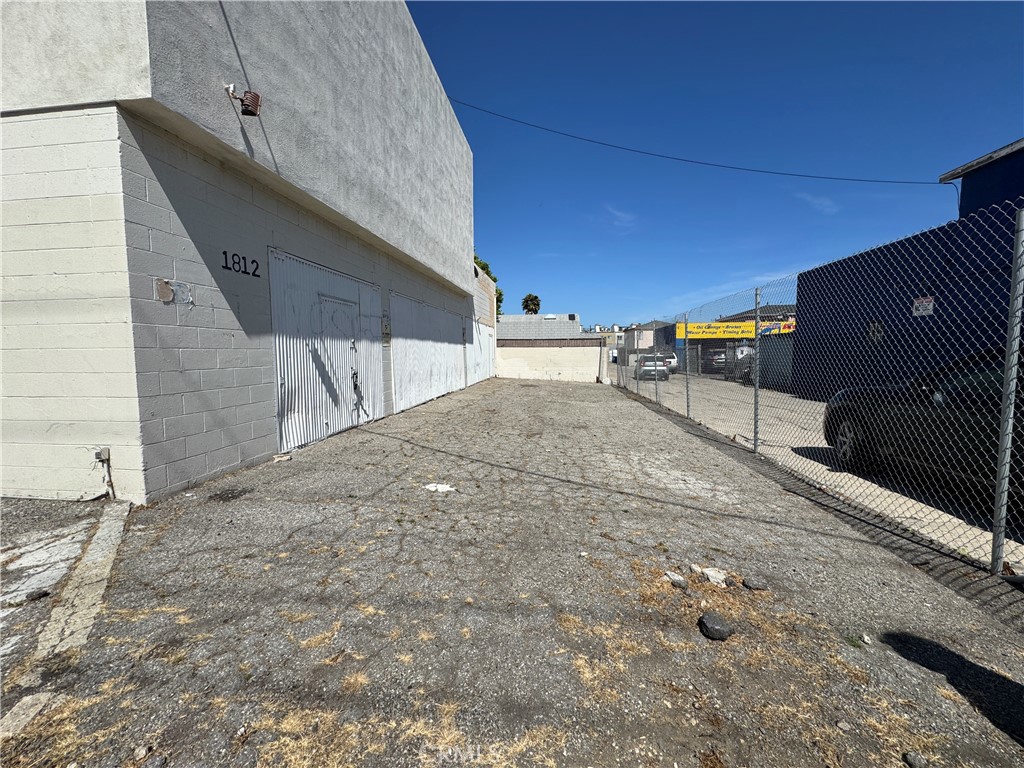 1812 S Pacific Avenue Property Photo 7