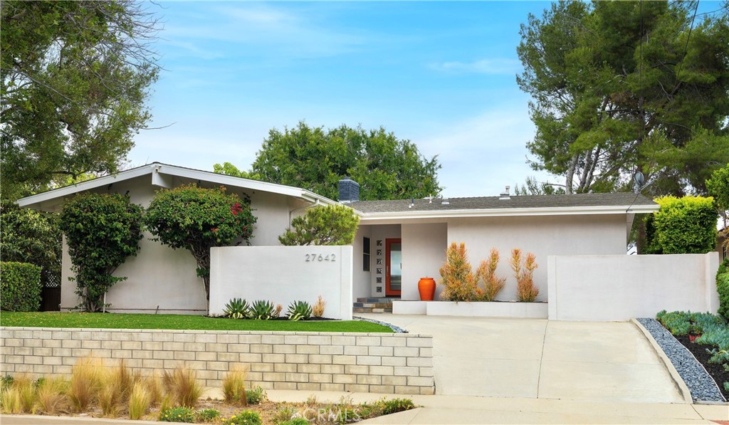 27642 Avenida Del Mesa Property Photo 1