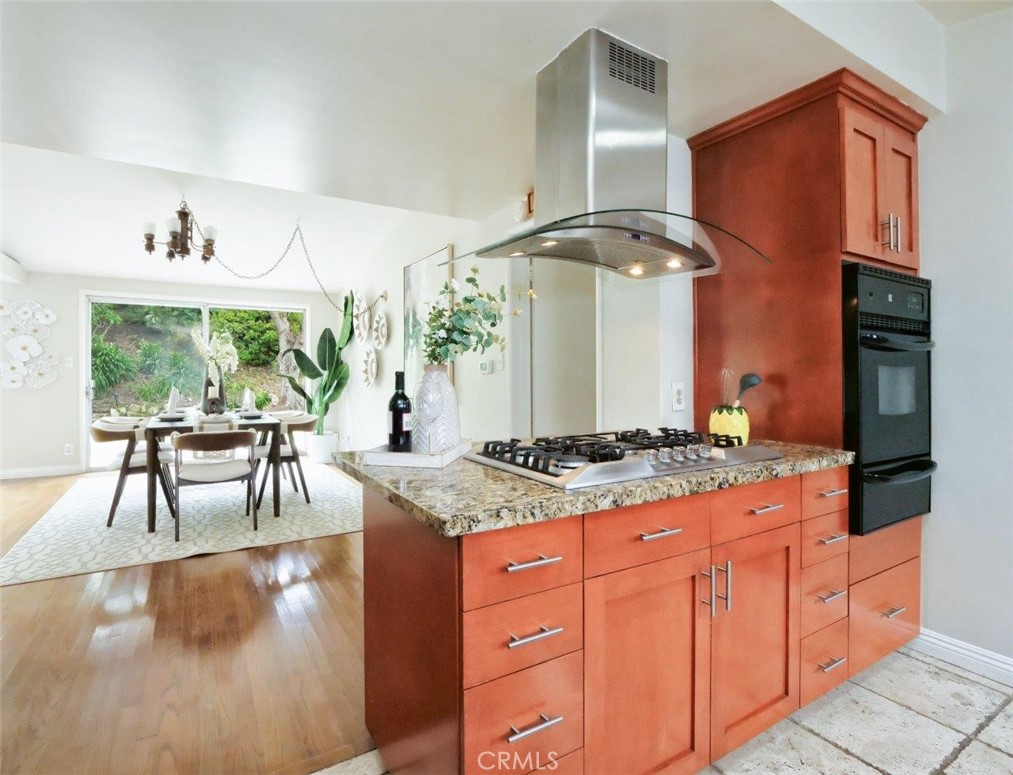 27045 Shorewood Road Property Photo 11
