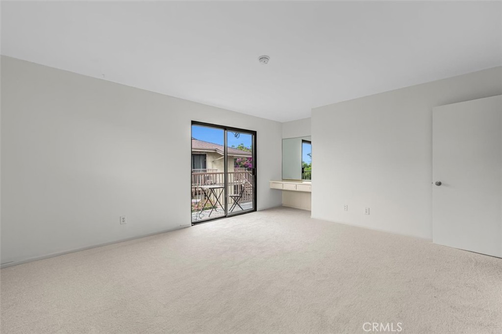 15716 S Normandie Ave 4 Property Photo 11