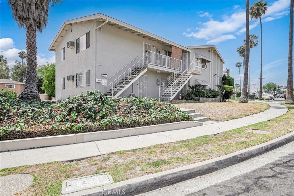 10060 Laurel Ave. Property Photo 12