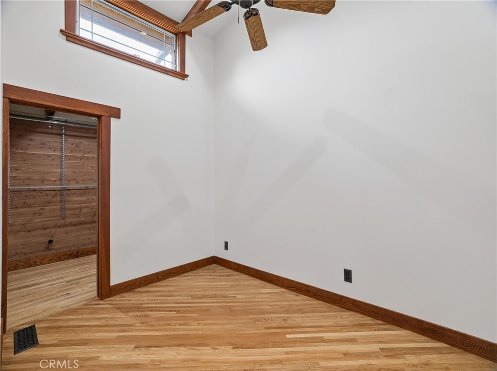 3950 De Longpre Avenue Property Photo 20