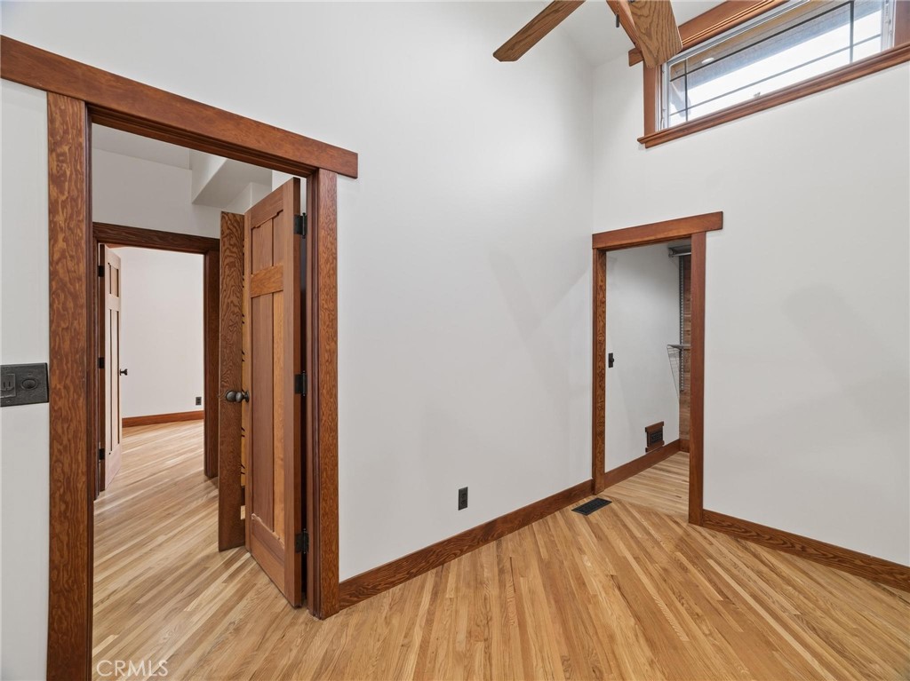 3950 De Longpre Avenue Property Photo 21