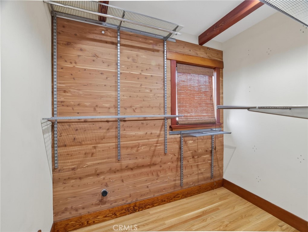 3950 De Longpre Avenue Property Photo 23