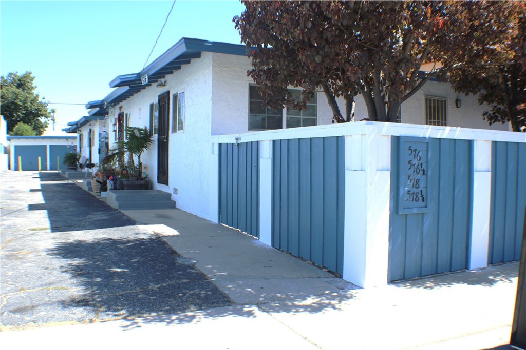 576 W 11th Street