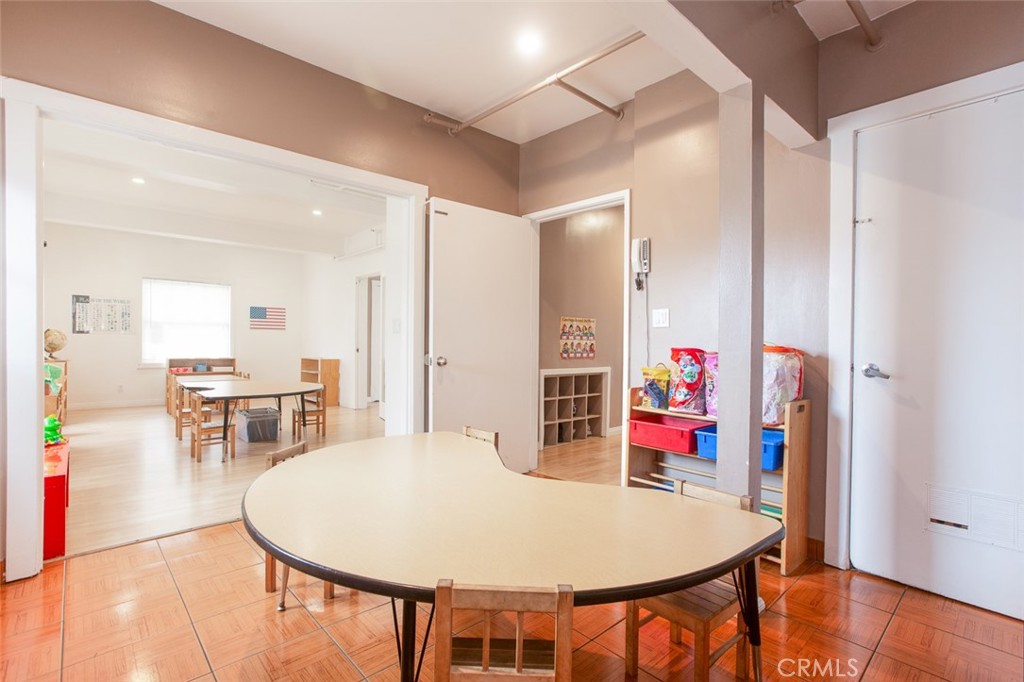 757 Pier Avenue Property Photo 24