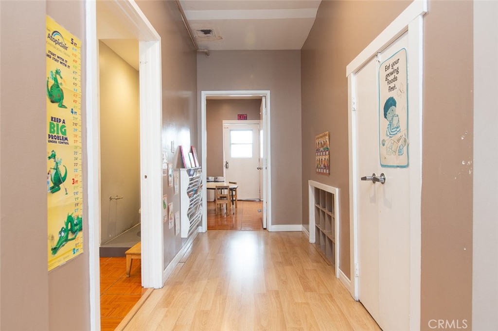 757 Pier Avenue Property Photo 25