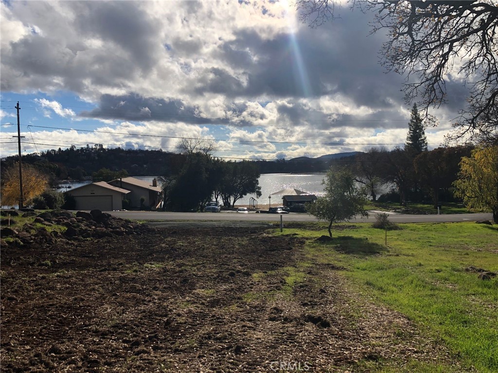 18480 N Shore Property Photo 2
