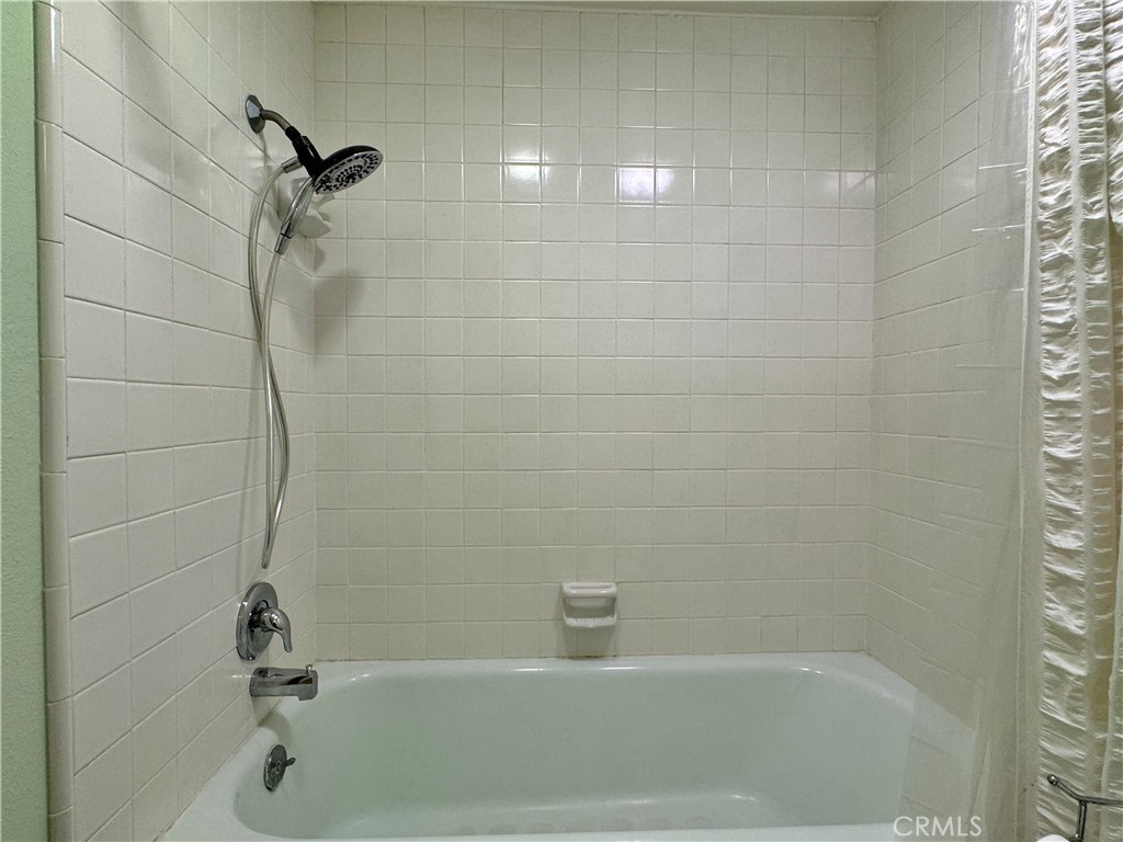 230 S Catalina 203 Property Photo 34