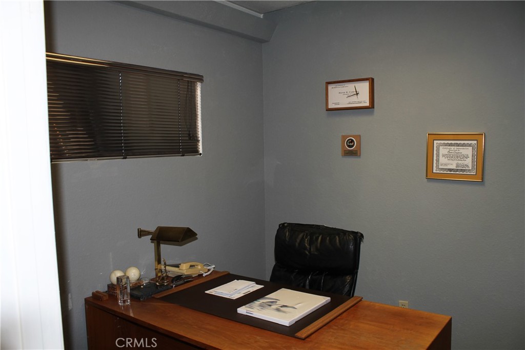 4541 Artesia Property Photo 14